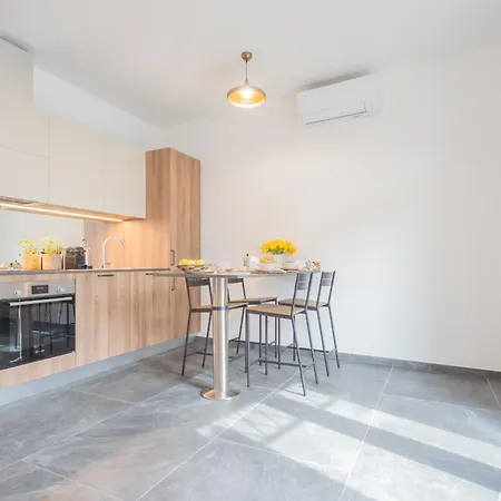 Cozy Nest On The By Rent Appartement Tremezzo